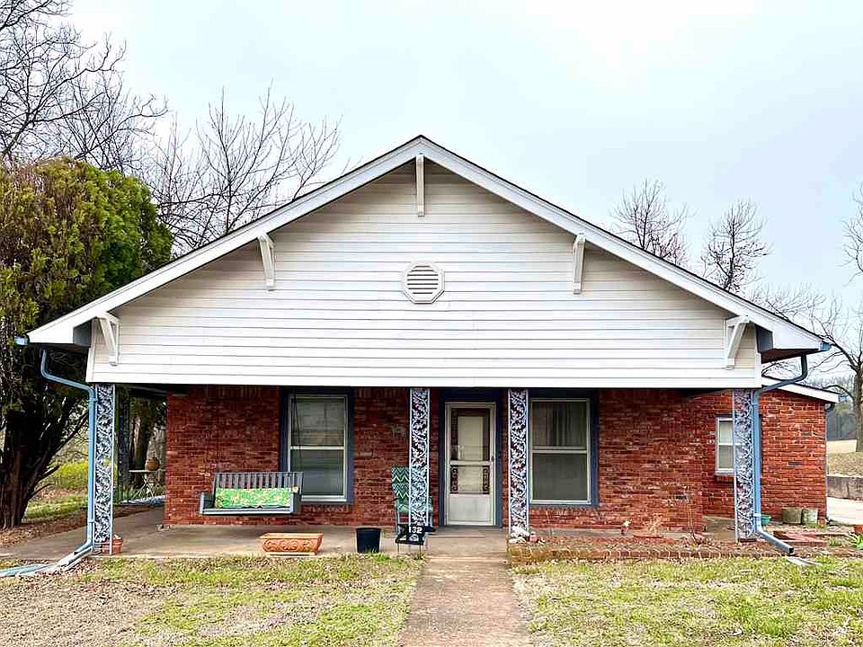 1st image of 132 Magnolia Ave