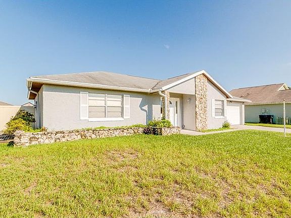 2nd image of 942 California Woods Cir