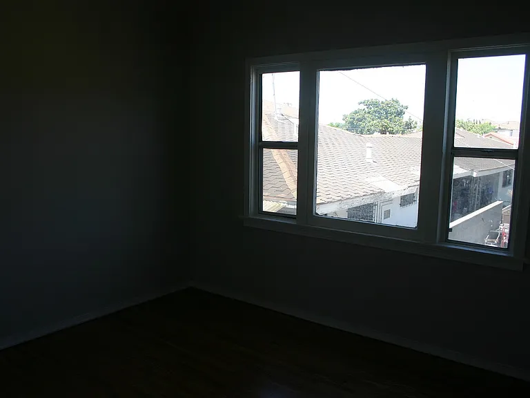 546 S Gerhart Ave #546 — Photo 5