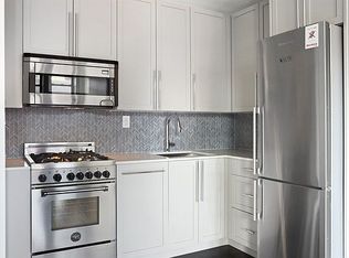 392 Clinton Ave #3E, Brooklyn, NY 11238