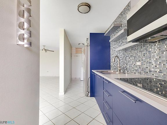 5th image of 1501 Cond Torre Vista Avenue Triovegabaje 1501