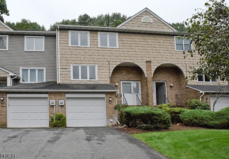 149 Patriots Rd — Photo 2