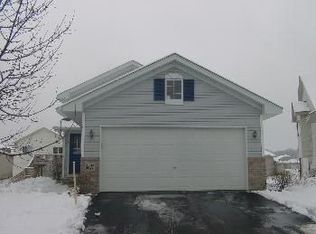 5827 Forest Boulevard Trl, Wyoming, MN 55092