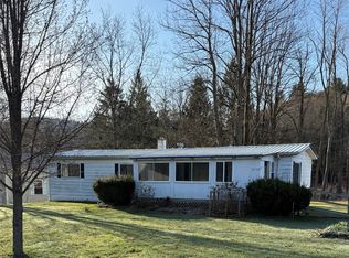 3752 Silver Creek Rd, Montrose, PA 18801