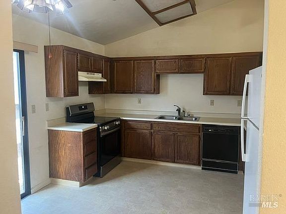 2nd image of 1034 Rubicon Way