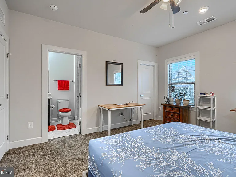 7142 Starmount Way — Photo 55