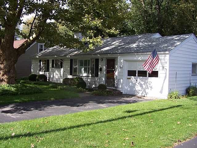 1st image of 211 Northwood Ave #N
