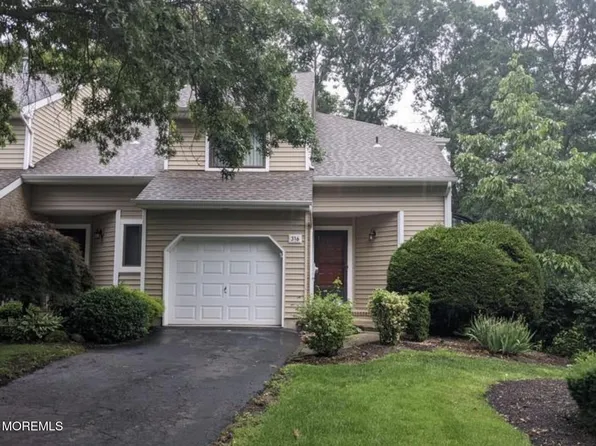 316 Burntwood Trl, Toms River, NJ 08753
