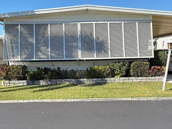 57 Palos Dr, Naples, FL 34104