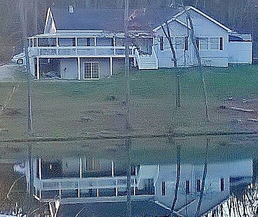 2nd image of 568 Knob Hill Dr