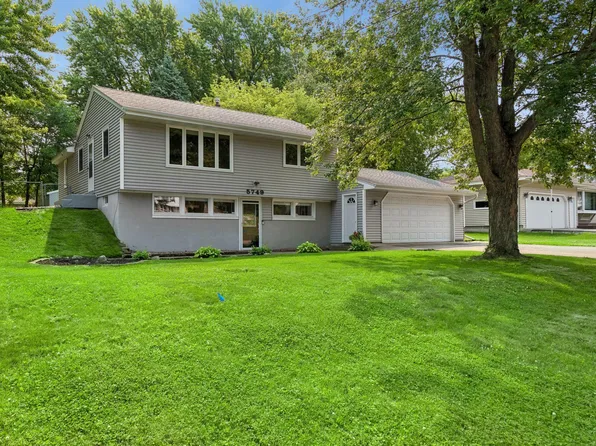 5749 W Glen Moor Rd, Minnetonka, MN 55345