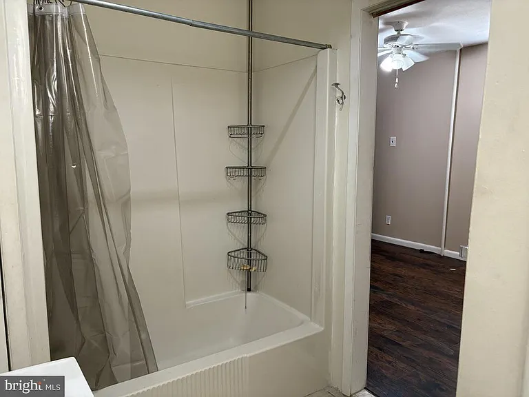 2842 S Iseminger St #1 — Photo 10