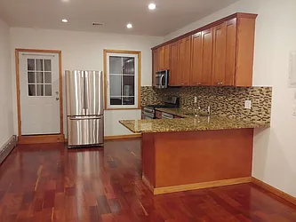 Rented by Elite Team Realty LLC