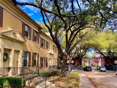 4745 Bradford Dr APT B, Dallas, TX, 75219