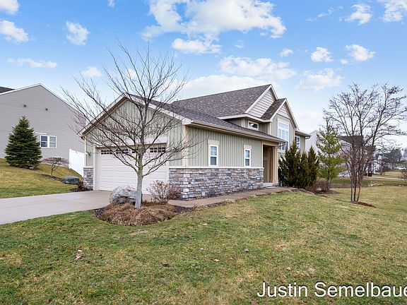 3rd image of 8726 Rainbows End Rd SE