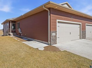9622 W Broek Dr, Sioux Falls, SD 57106