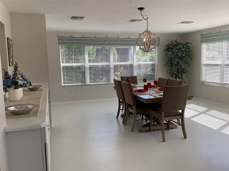 890 Haynesville Way — Photo 9