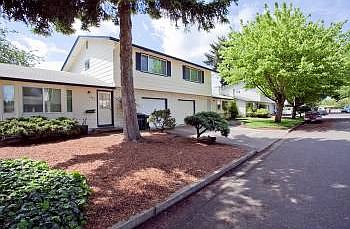 2nd image of 1468 Santa Rosa St