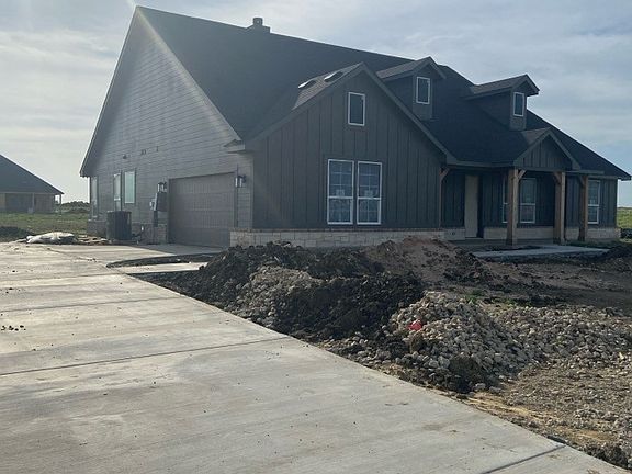 3rd image of 181 Sunny Side Rd