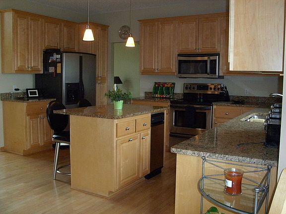 All Maple Kitchen with stainless appliances