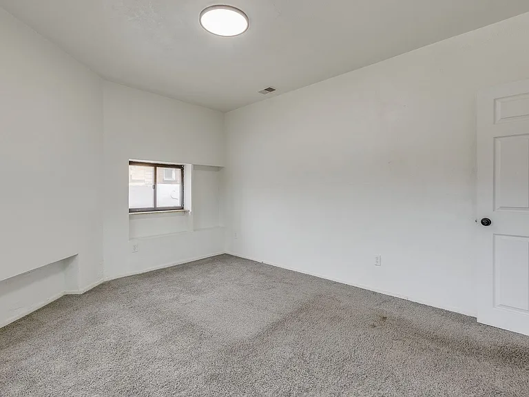 600 E Warrington Ave #2 — Photo 16