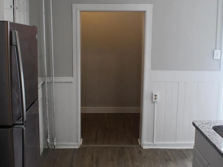 134 E Washington St #1 — Photo 10
