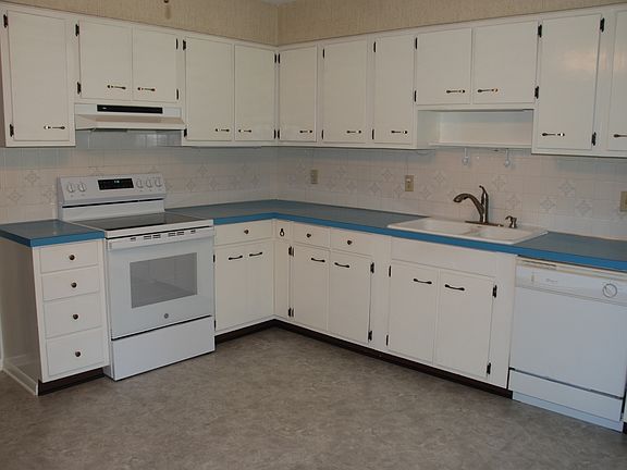 3rd image of 3599 Eakins Rd #3599