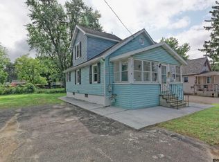 31 Sherwood Ave, Rensselaer, NY 12144