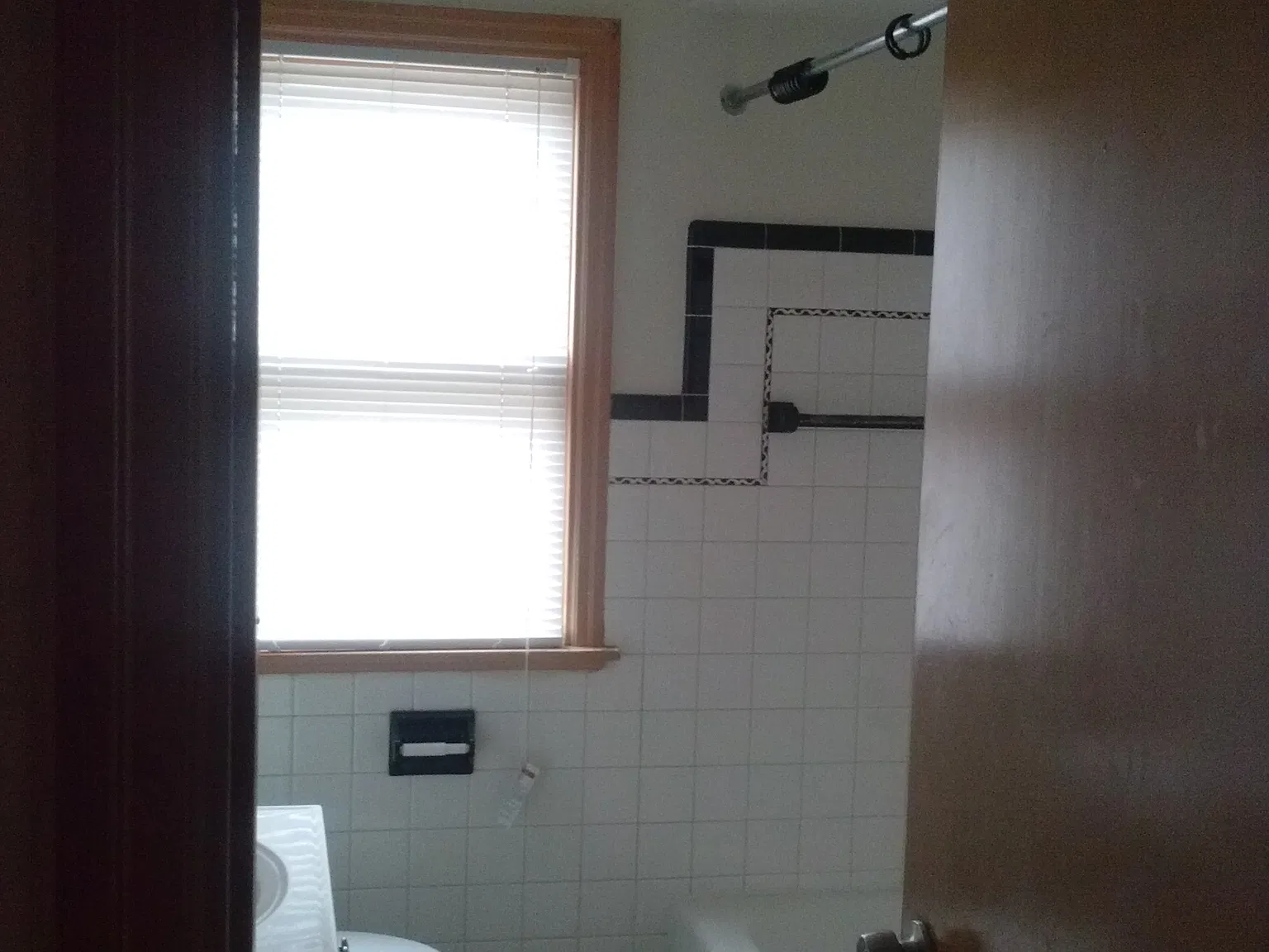 2 bed, 1100 sqft, $1,100 — Photo 3