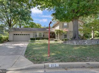 213 Inverness Ln, Fort Washington, MD 20744