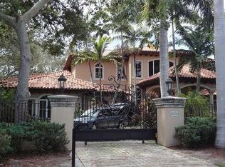 10700 SW 67th Ct, Pinecrest, FL 33156