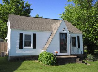 1135 E Walnut St, Carbondale, IL 62901