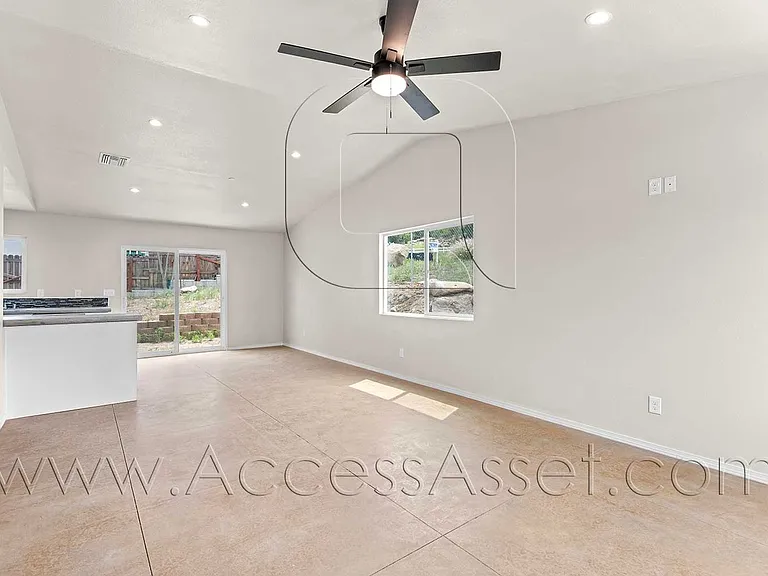 33296 Case St — Photo 8