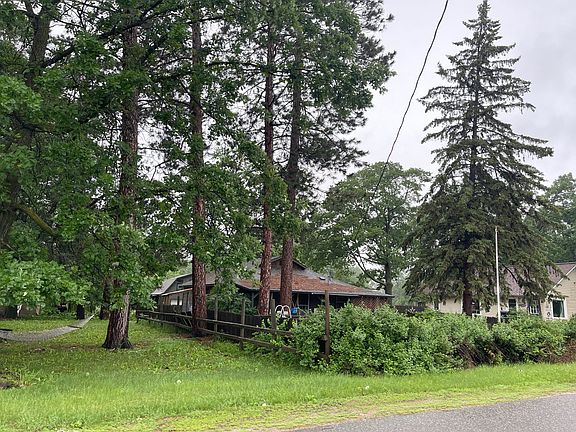 3rd image of 331 1st St S