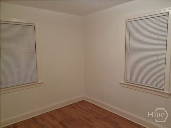5th image of 3904 Harmon St #Up