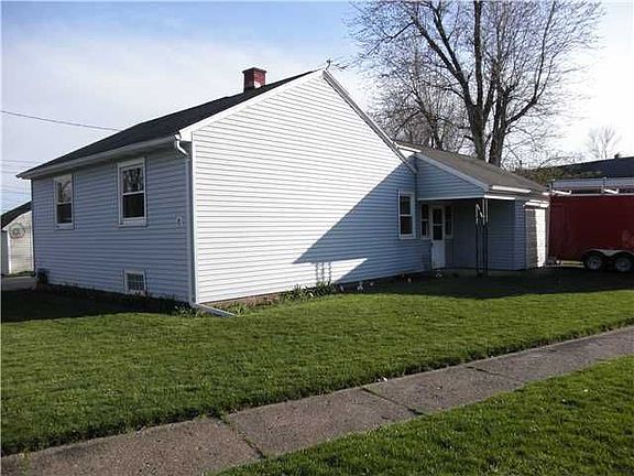 4th image of 8 Starcrest Dr
