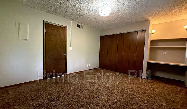 2343 B St #8 — Photo 19