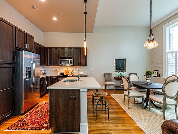 4th image of 2525 College St APT 1101