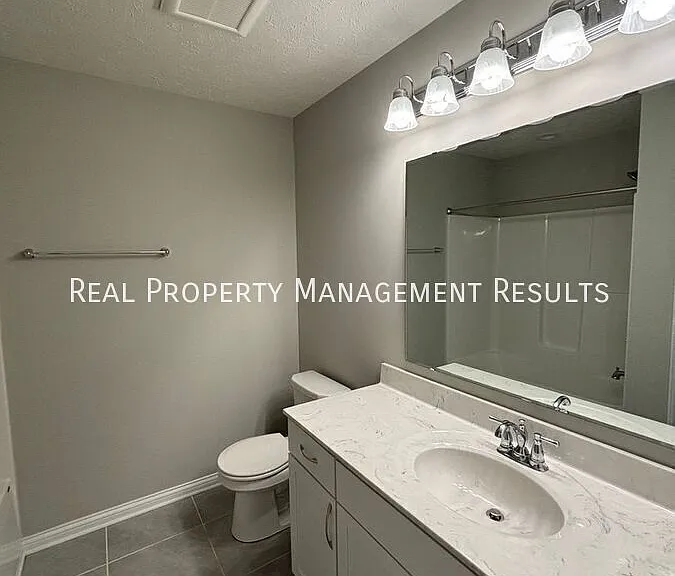 4817 White Chapel Dr — Photo 14