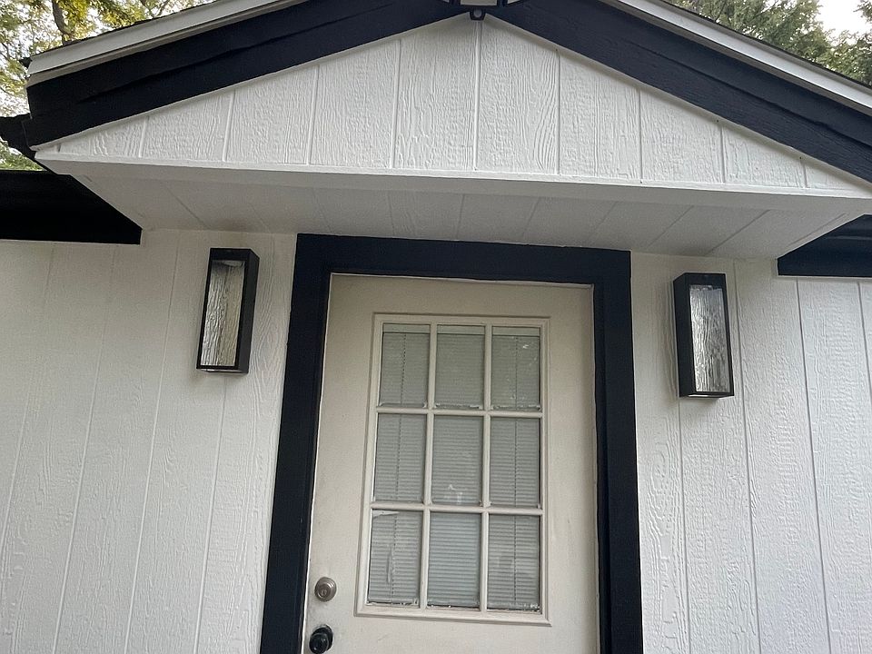 Front Porch/Entry Door
