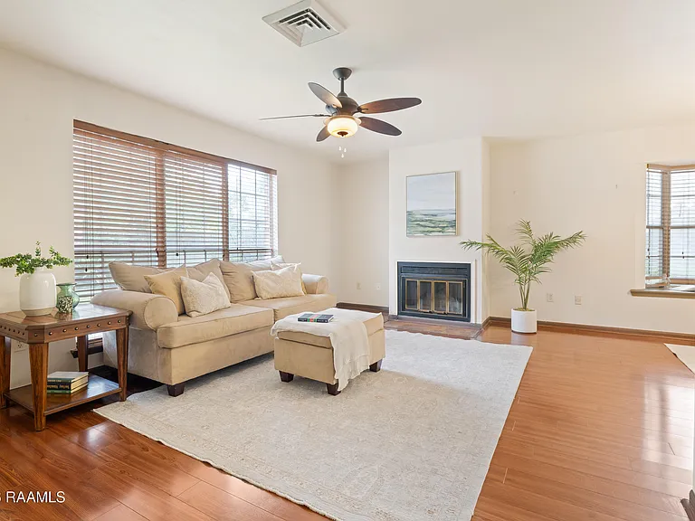 416 Doucet Rd #5F — Photo 4