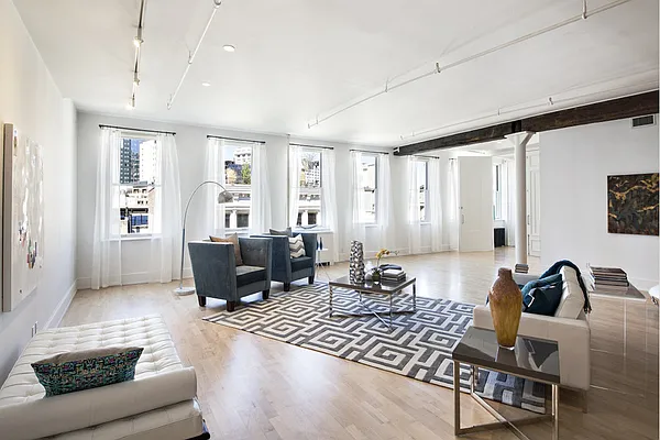 Sold by Stribling | media 5