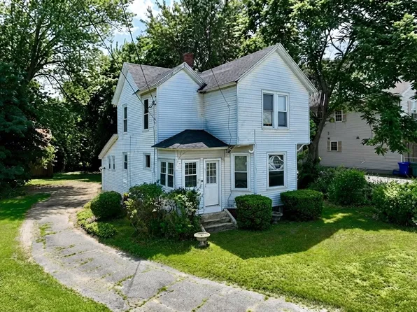 153 Russell St, Hadley, MA 01035