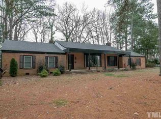 825 S 2nd St, Smithfield, NC 27577