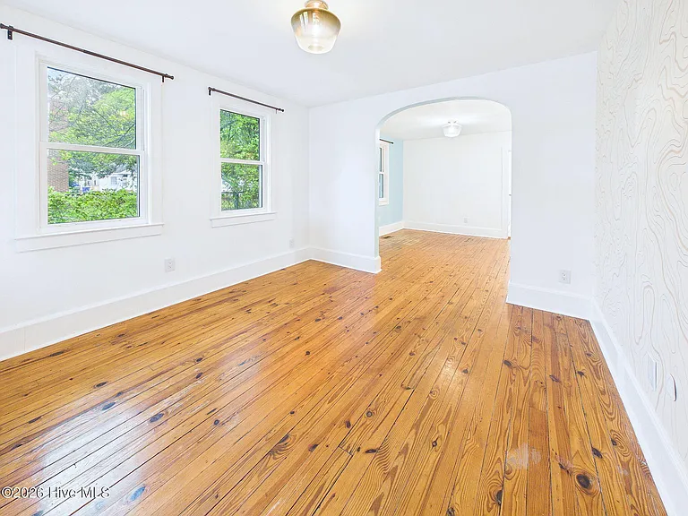 418 S 8th St — Photo 12