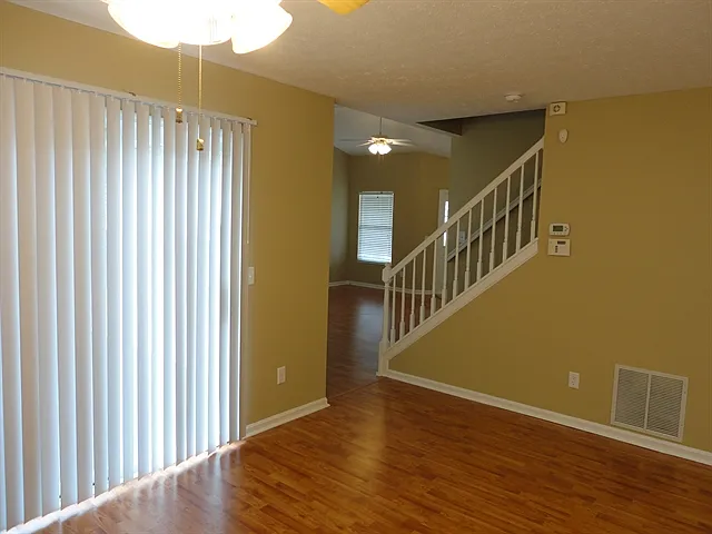 4102 Loyala Chase Ln — Photo 3