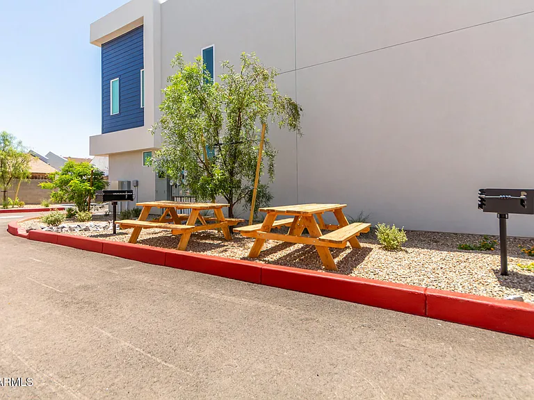 1642 E Monte Vista Rd #2 — Photo 28