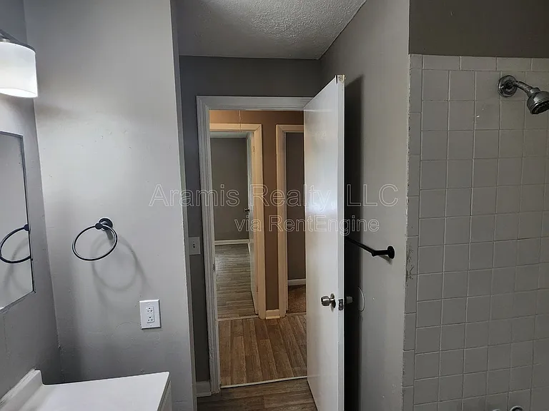 305 Banberry Dr SE — Photo 12