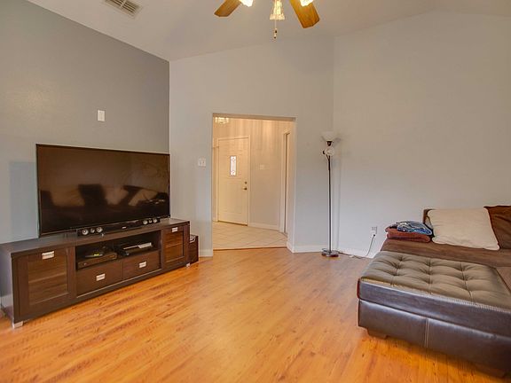 2nd image of 6205 Duke Dr