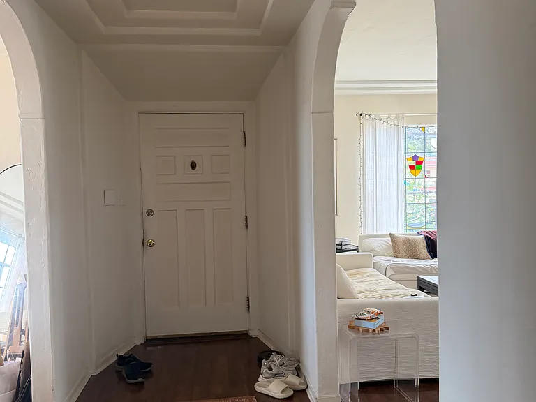 3318 Griffith Park Blvd — Photo 10